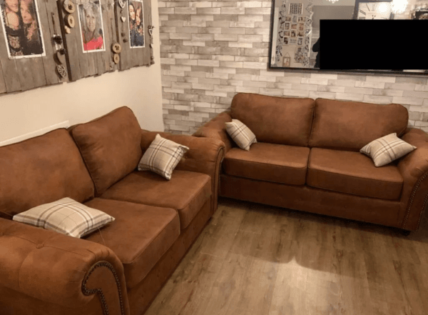 Oakland Leather 3 and 2 Seater Sofa Set - Image 3